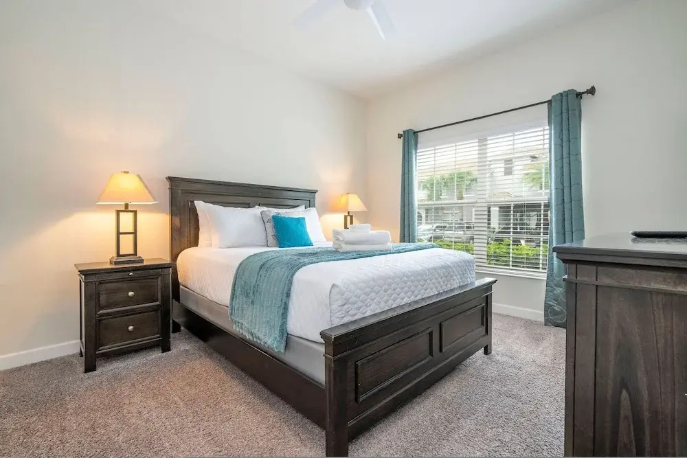 Storey Lake 4 BR With Private Pool