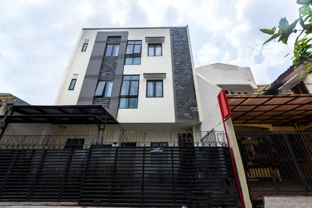 Feby Inn by OYO Rooms