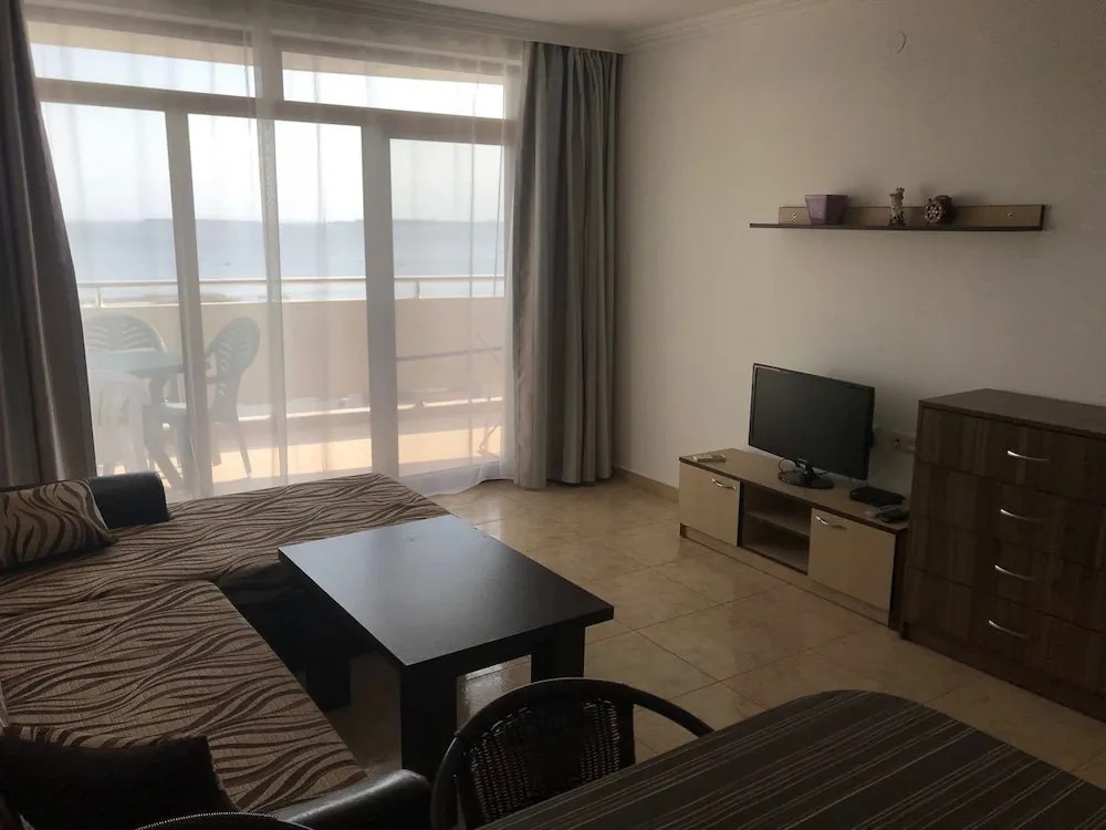 Lazur 5 Apartments