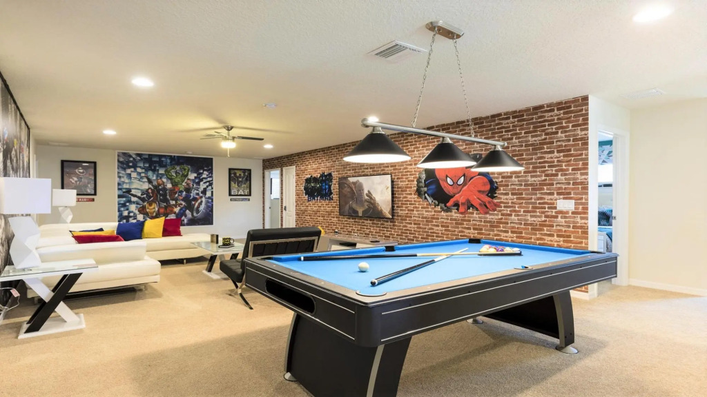 Modern 8BR Home With Pool SPA Game Room Theme Room