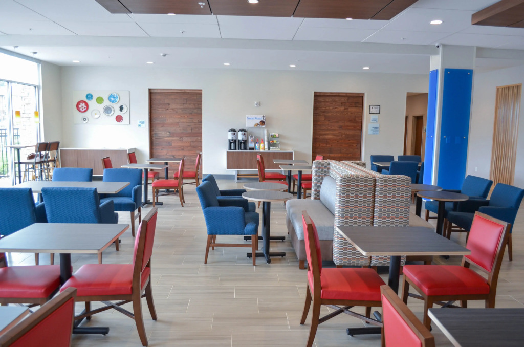 Holiday Inn Express Raleigh Arpt - Brier Crk Area