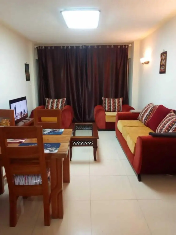 Lux Suites Sapphire Court Apartments