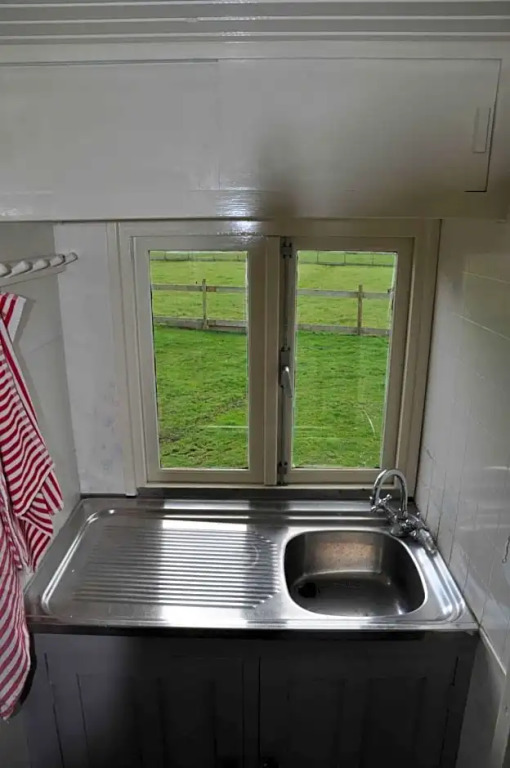 Gypsy Waggon - A villa on wheels