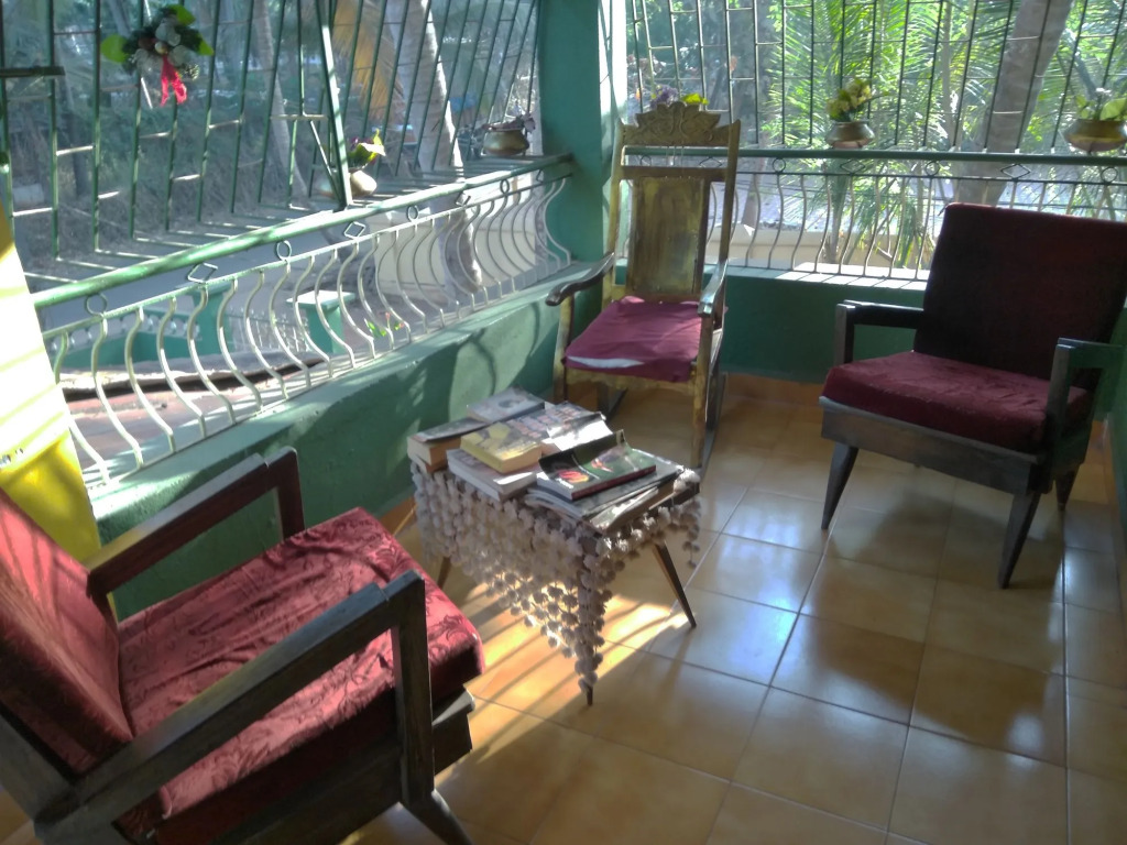 Jes Guest House