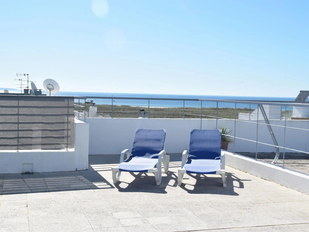 Apartment in Lagos With Terrace