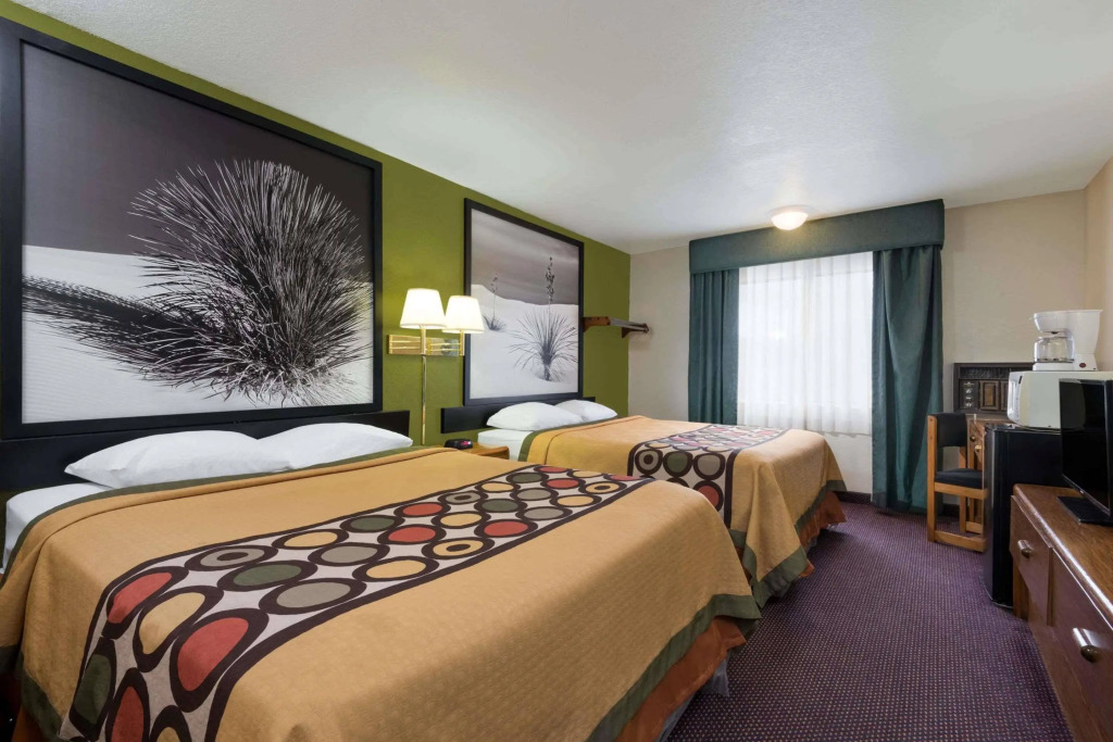 Simple Rewards Inn