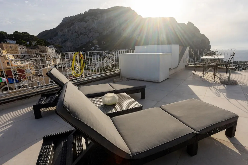 Rooftop Luxury Apartment