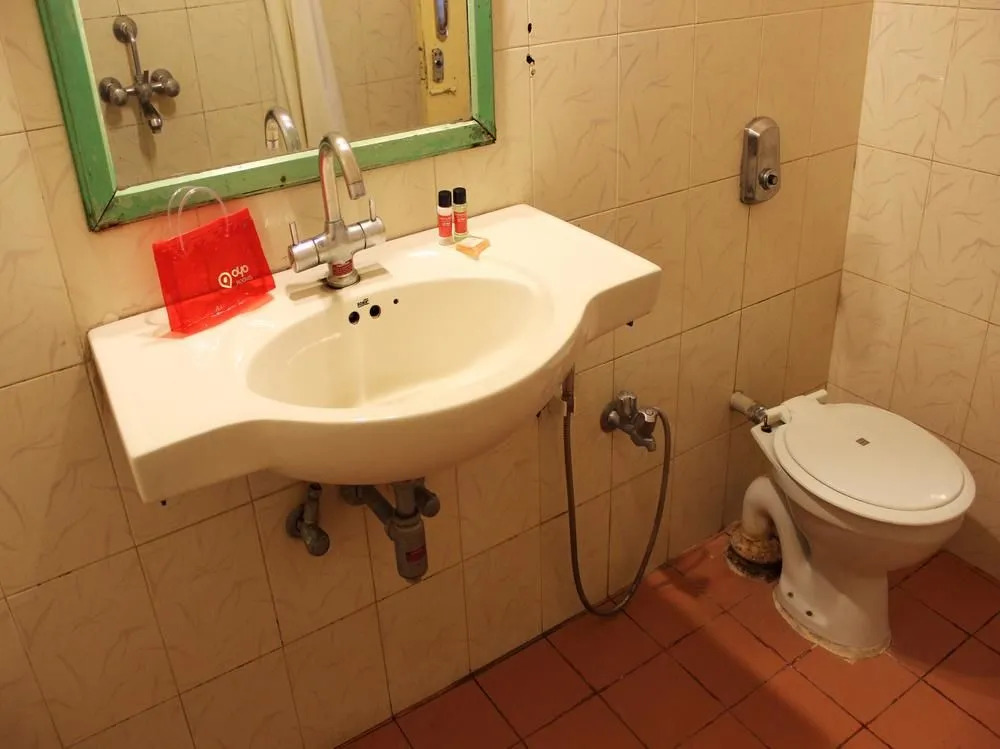 FabHotel Maharaja - Nr Vasco Da Gama Railway Station