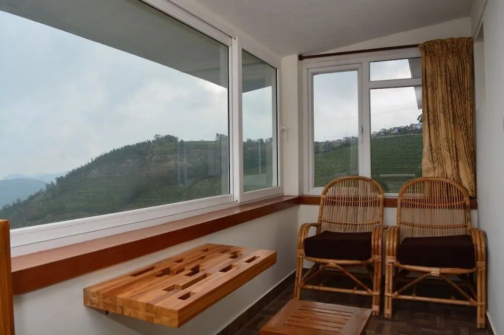 Paradise Peak Cottage