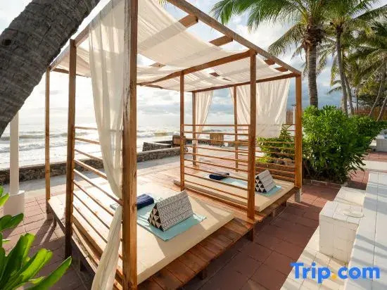 Large Private Beachfront Venue Huahin | 2 Villas for 32 | 3 Pools | BBQ