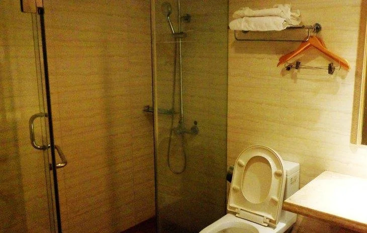 Zhenghao Business Hotel