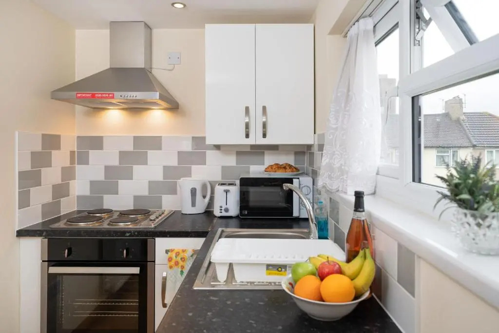 S6 Ensuite Loft Studio Space (Sandycroft Guest House)