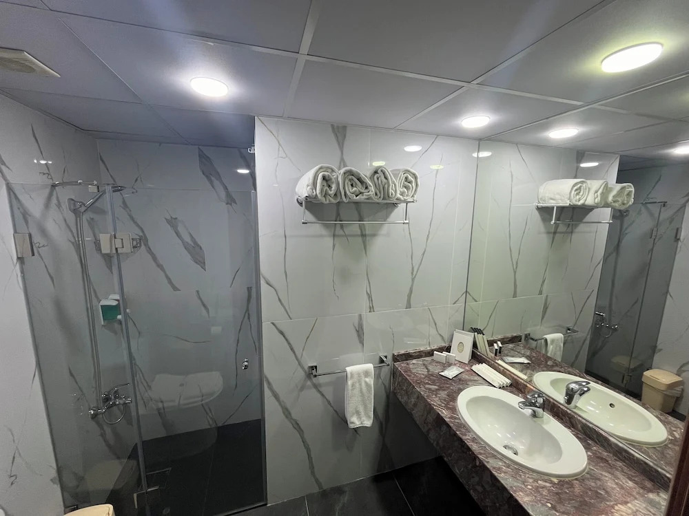 El Sheikh Suites Hotel