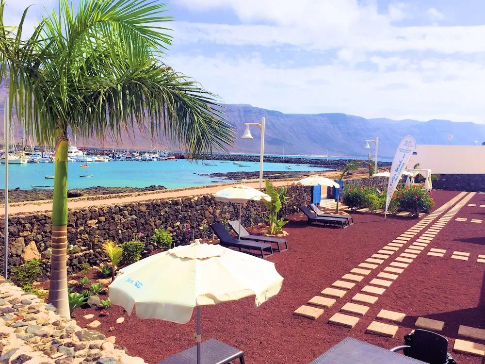 Evita Beach Suites Exclusivas