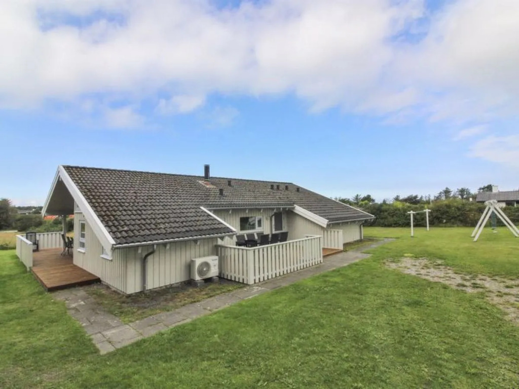 "Otta" - 900m from the sea in NW Jutland
