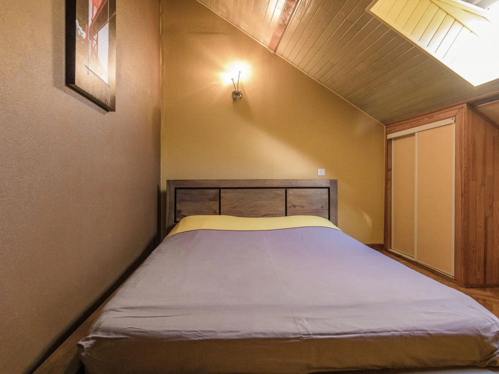 Villa with Pool & Views in Sérilhac