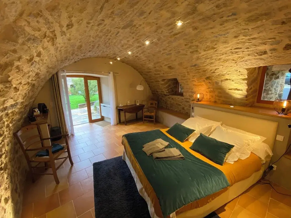 Les Caselles - Gîte, table et chambres dhôtes
