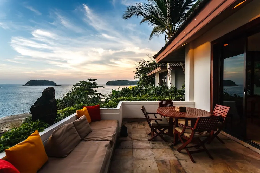 Cape Kata Villa by Lofty