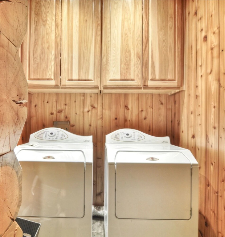 No. 46 High Timber Log Estate - 5 Br Home