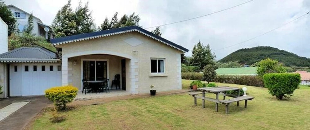 House with 3 Bedrooms in la Plaine Des Cafres, with Wonderful Sea View And Enclosed Garden - 30 Km From the Beach