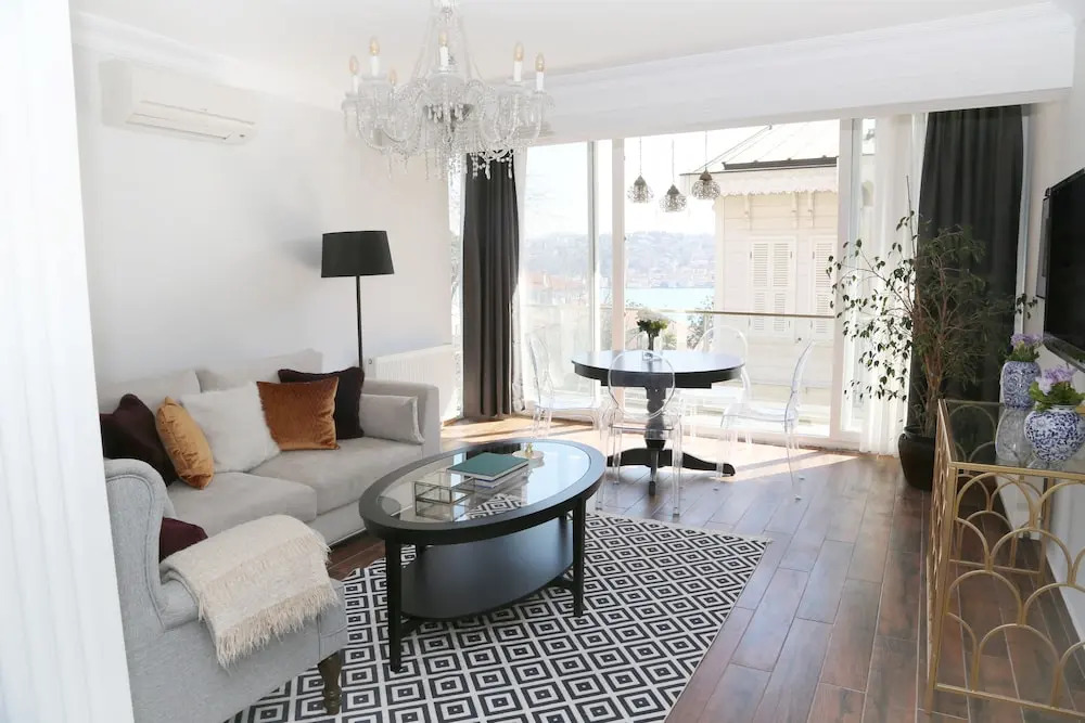 Huma Suites