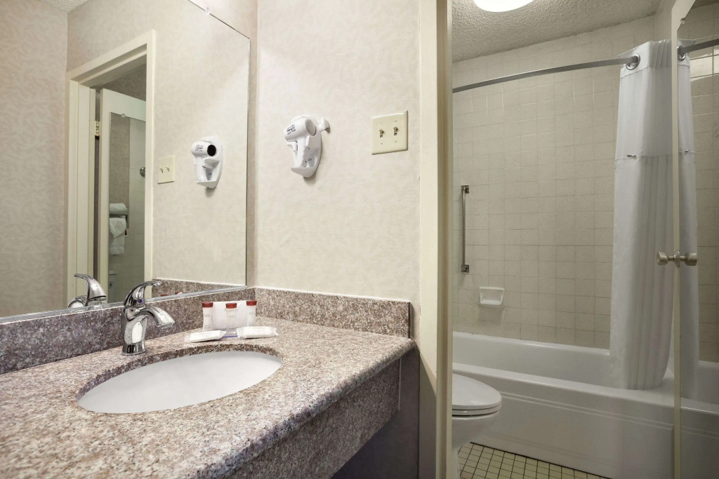 Ramada by Wyndham Sunnyvale/Silicon Valley
