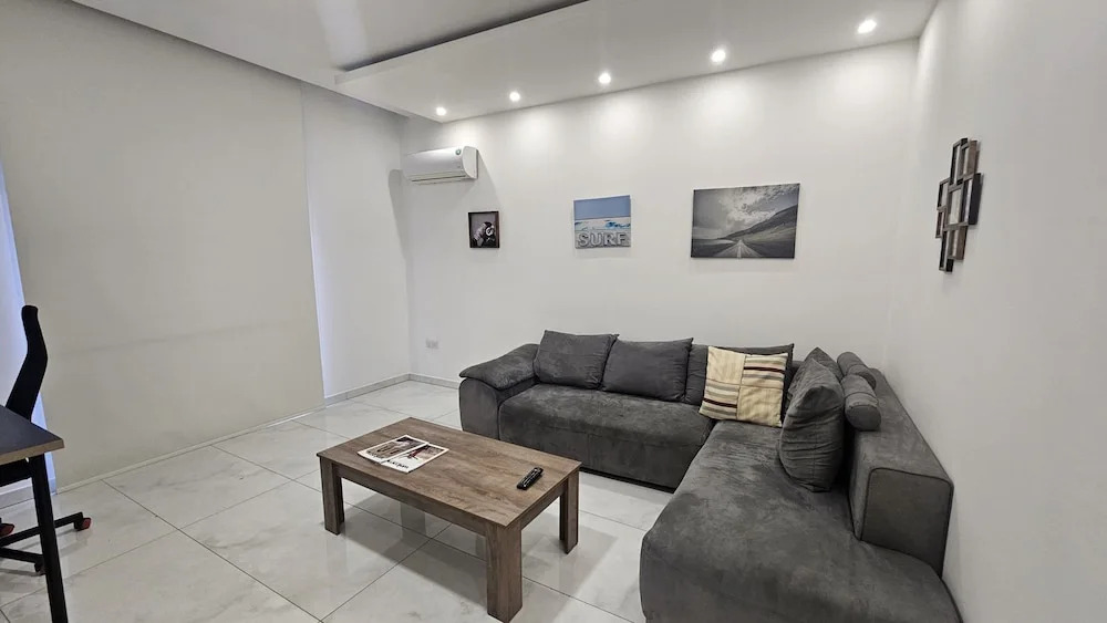 12 LCA - Stay Finibreeze Apartment