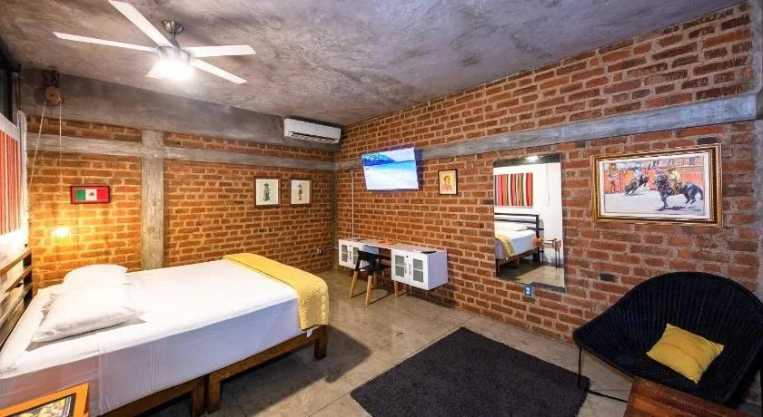 Piñata PV Hotel