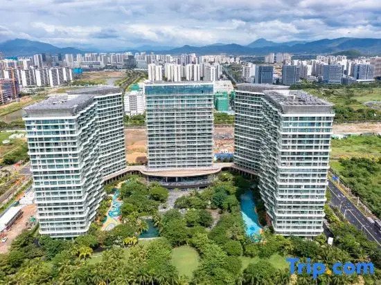 Sanya Yazhou Bay sea waves travel luxury seascape apartment