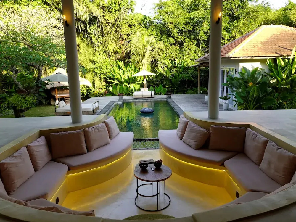 Villa Reina by SooBali - Spacious & Modern near Canggu with Butler-Cook, Private Pool and Tropical Gardens