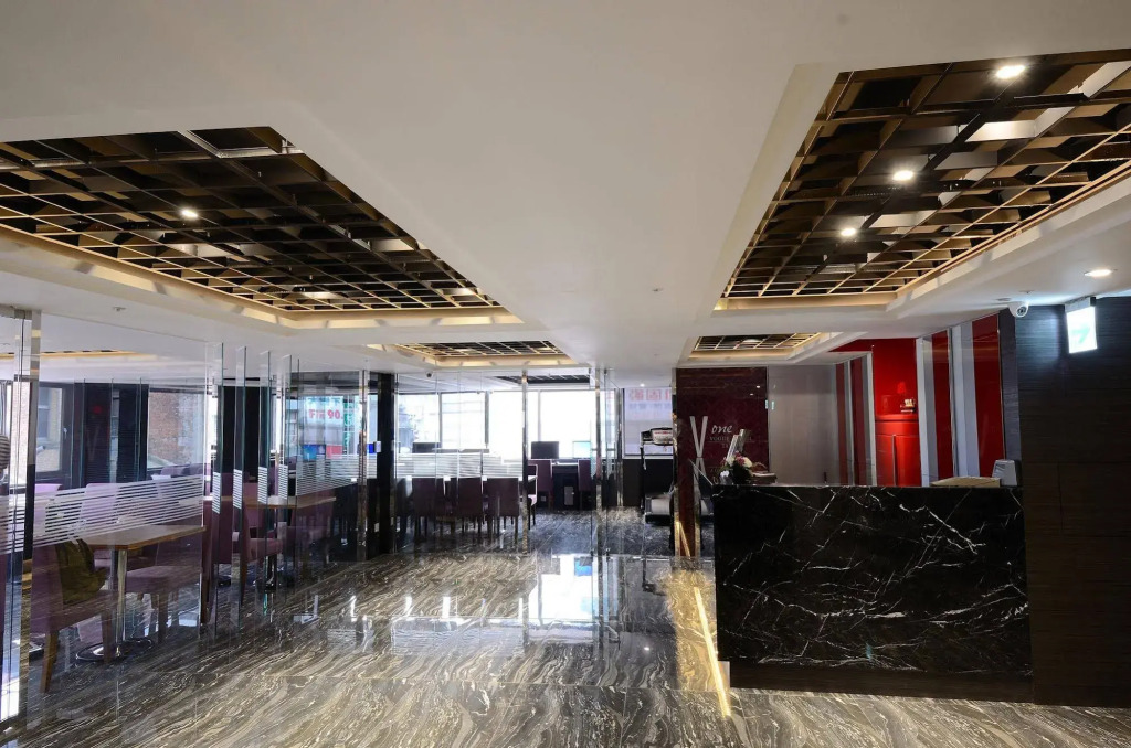 V-one Vogue Hotel