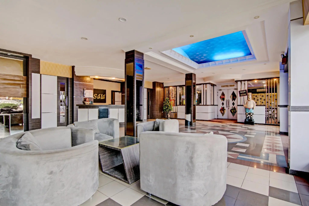 OYO 90697 Hotel Wisata