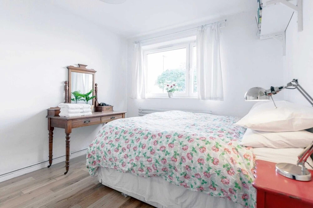 3 Bedroom House With Garden in Brixton