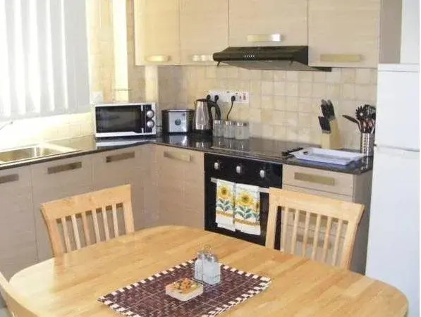 Nissi Elena Deluxe Apartments