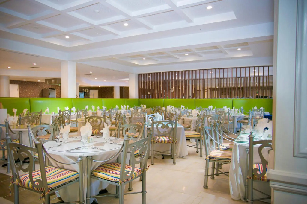 Breezes Resort & Spa All Inclusive, Bahamas