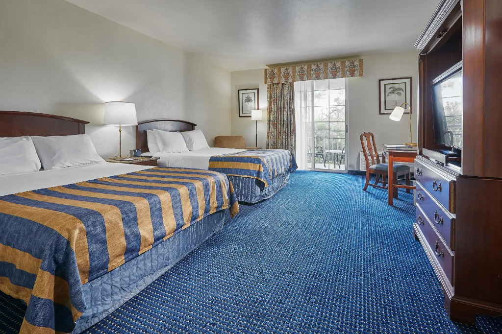 Trianon Bonita Bay Hotel