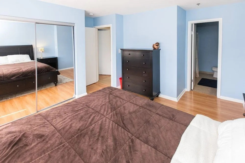 The Beacon 2 Bedrooms 2 Bathrooms Condo