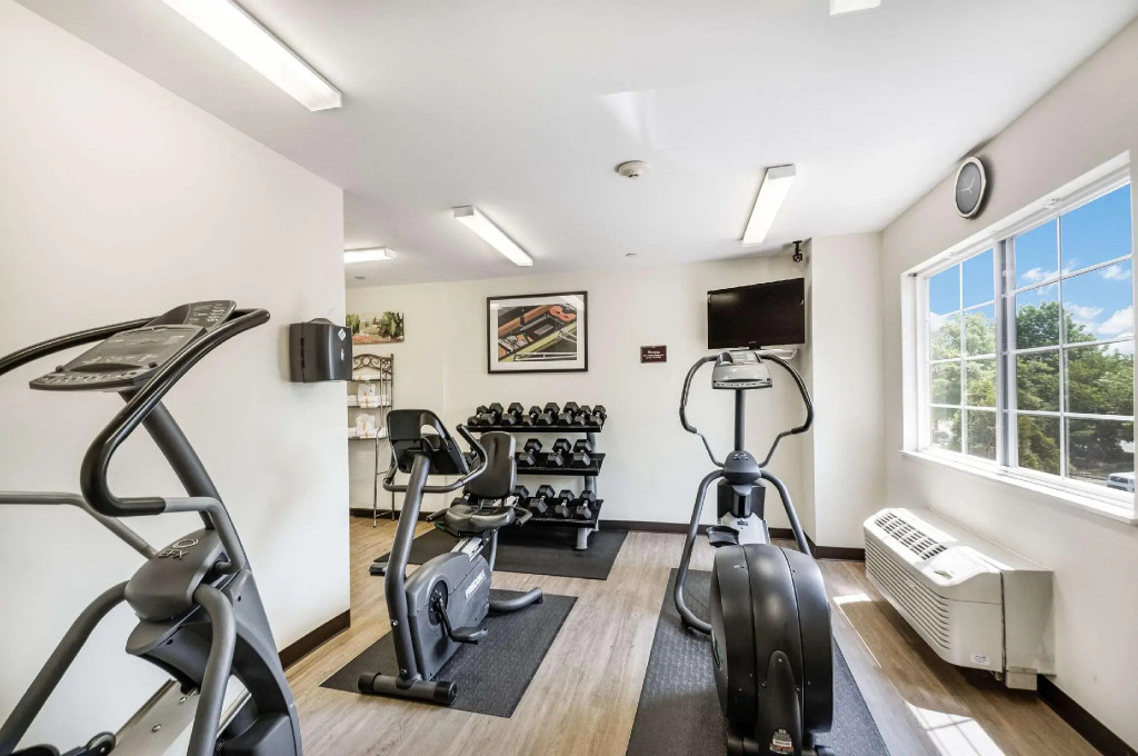 Suburban Studios Sterling - Washington Dulles