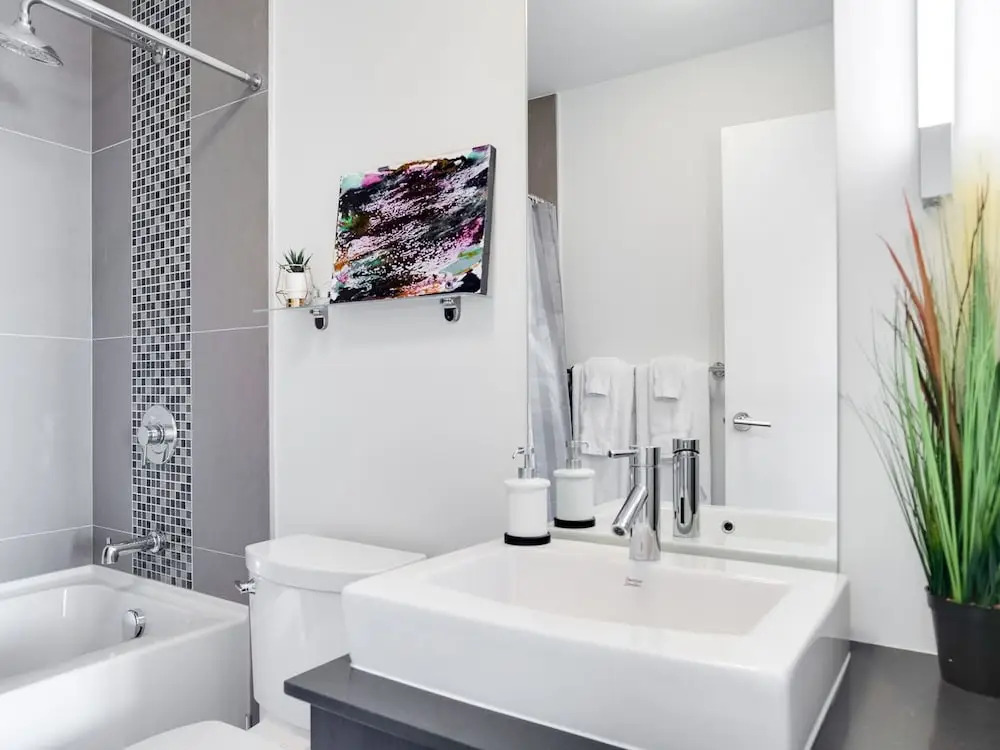 Sweeping Views Luxury 2BR Suite