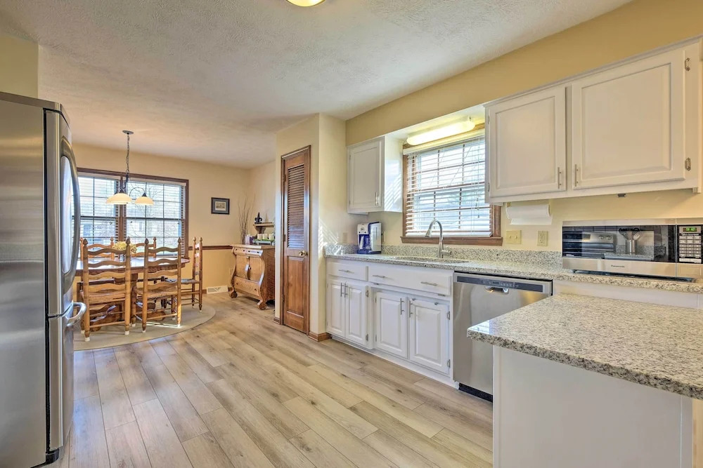 Lexington Home ~ 2 Mi to University of Kentucky!