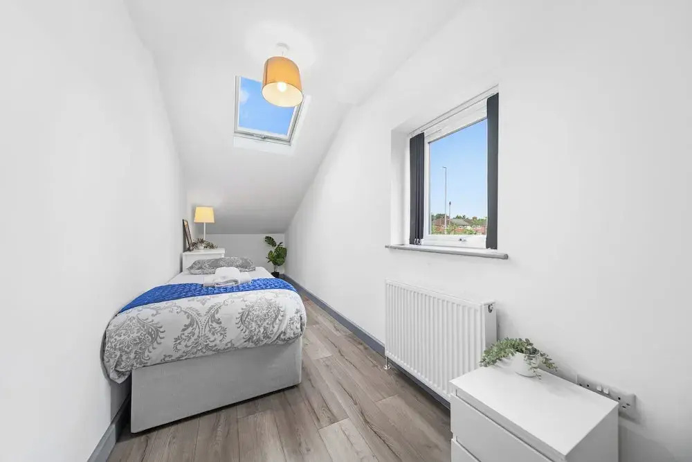 2 Bedroom Luxury Apartment Near Leeds City Centre