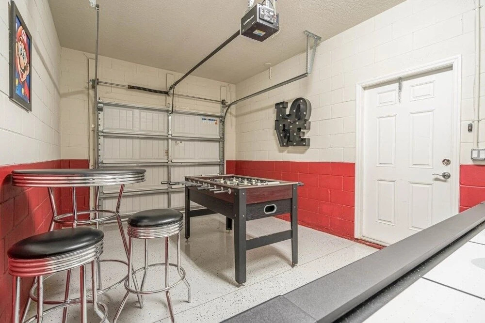 Lovely 5br Townhouse At Windsor At Westside 5 Bedroom Townhouse by RedAwning