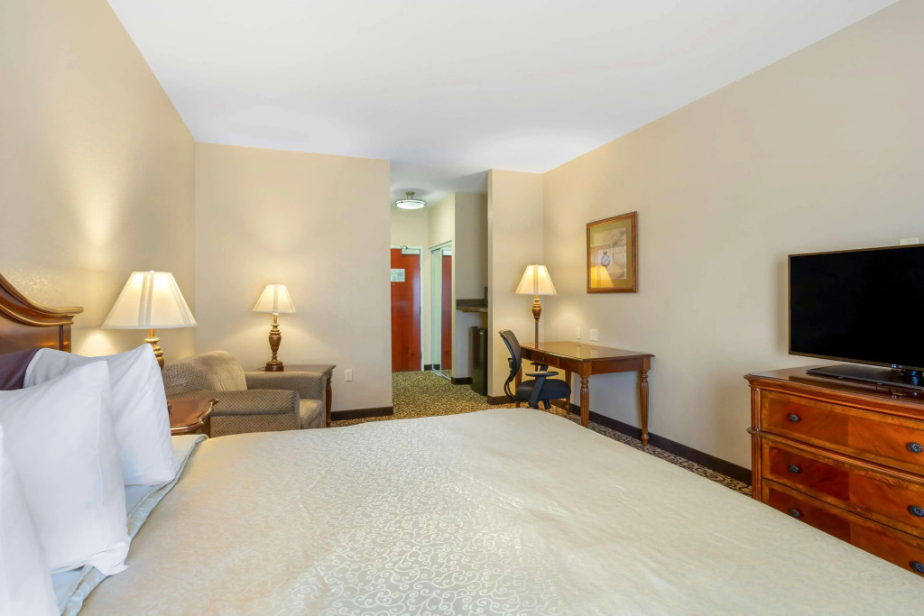 Best Western PLUS Fossil Country Inn & Suites