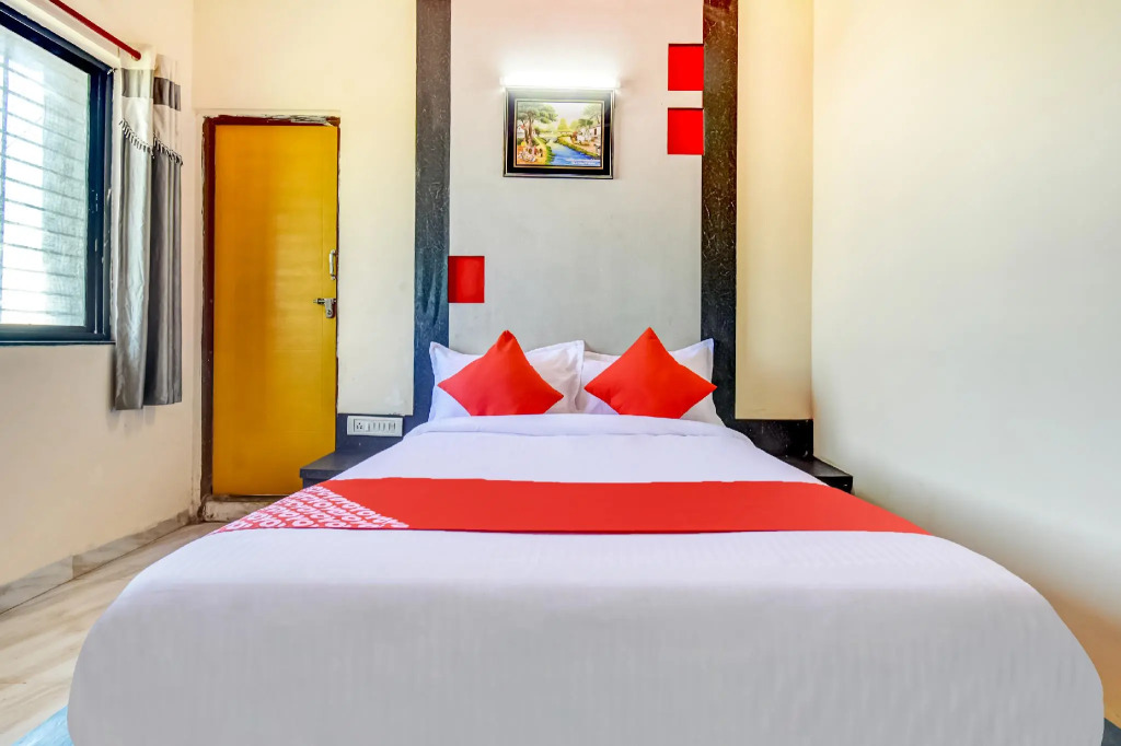 OYO Flagship 63059 Hotel Lotus Inn