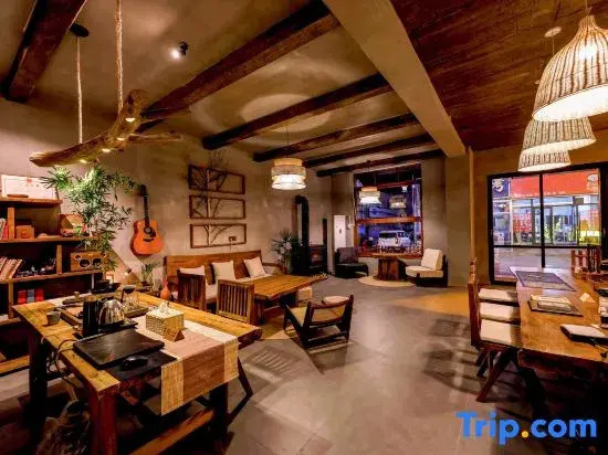 Wangsi Residence · Wabi-Sabi Aesthetic Design Guesthouse (Fengguo Temple Pedestrian Street)
