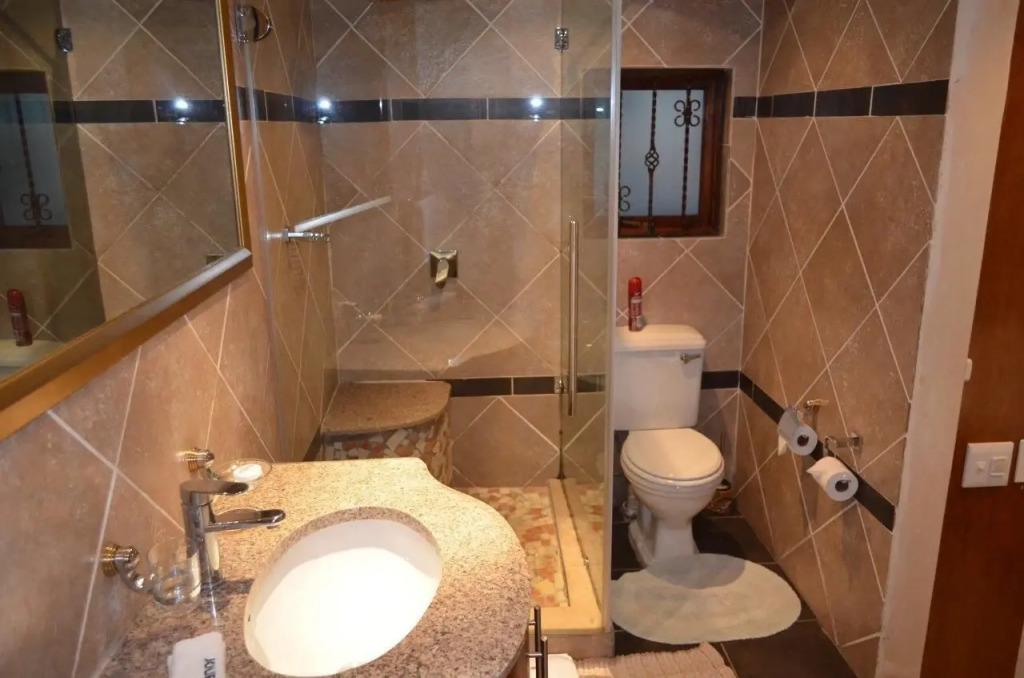Elizabeth Manor Guest House