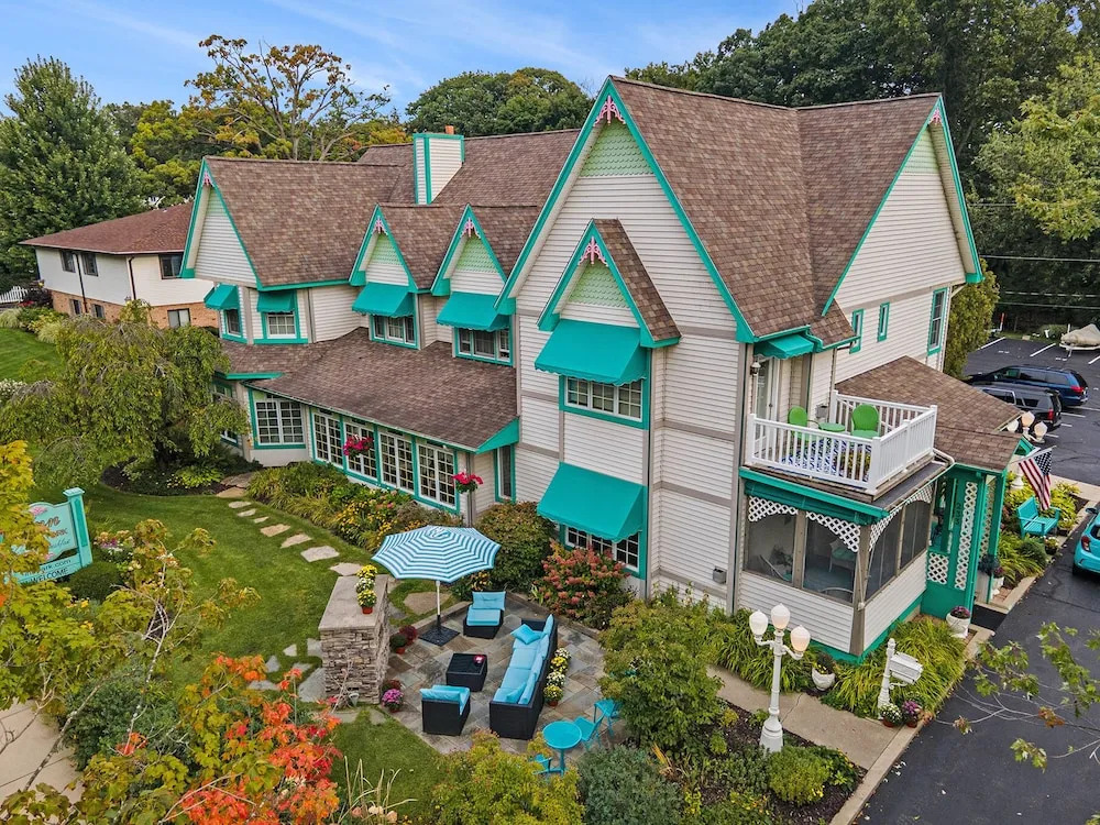 Inn at the Park Bed and Breakfast