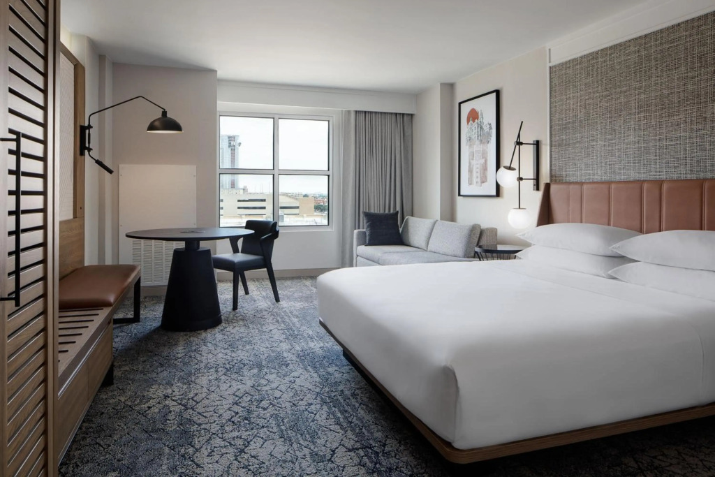 Sheraton Fort Worth Downtown Hotel
