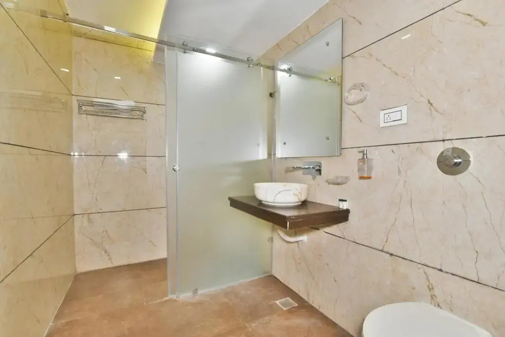 Hotel O by OYO Sallow International