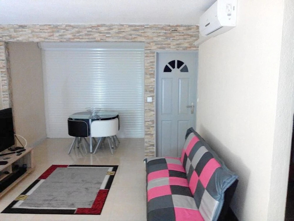 Apartment With one Bedroom in Schoelcher, With Wonderful sea View, Enc